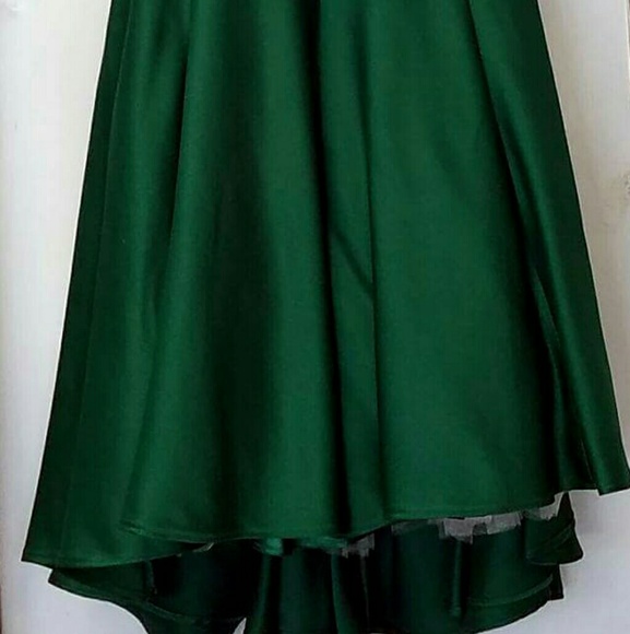 Formal Dress - Picture 2 of 6